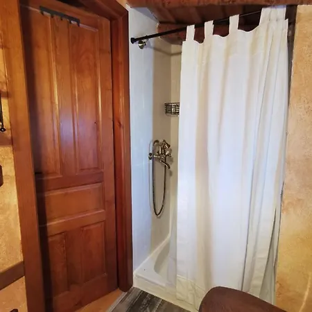 Apartment Atico Piron Adrada de Piron