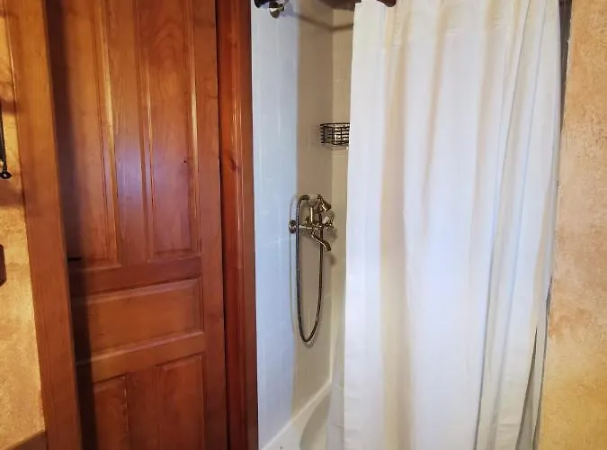 Apartment Atico Piron Adrada de Piron